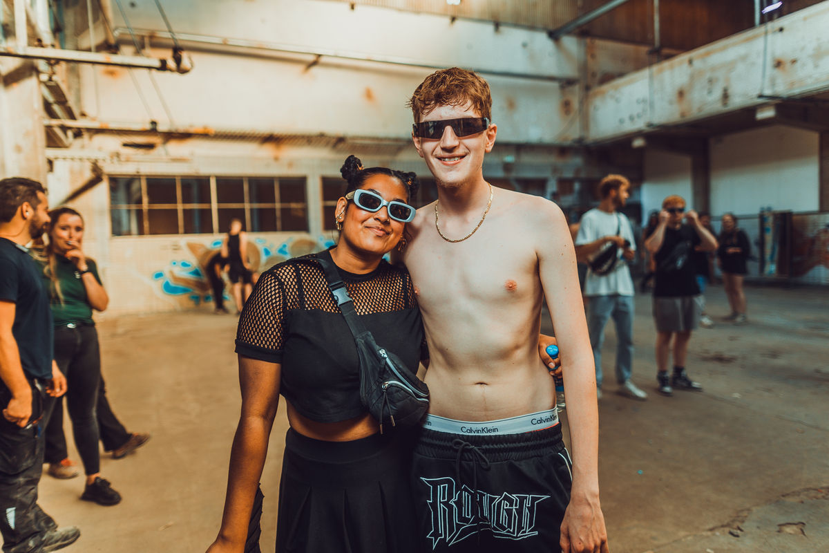 Loading... just a sec